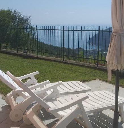Appartamento Terrazza Vista Mare Mozzafiato Moneglia Dış mekan fotoğraf