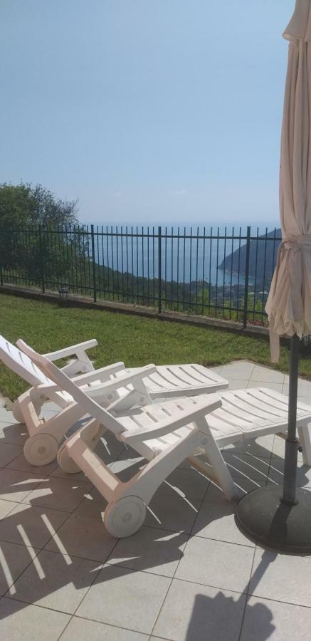 Appartamento Terrazza Vista Mare Mozzafiato Moneglia Dış mekan fotoğraf